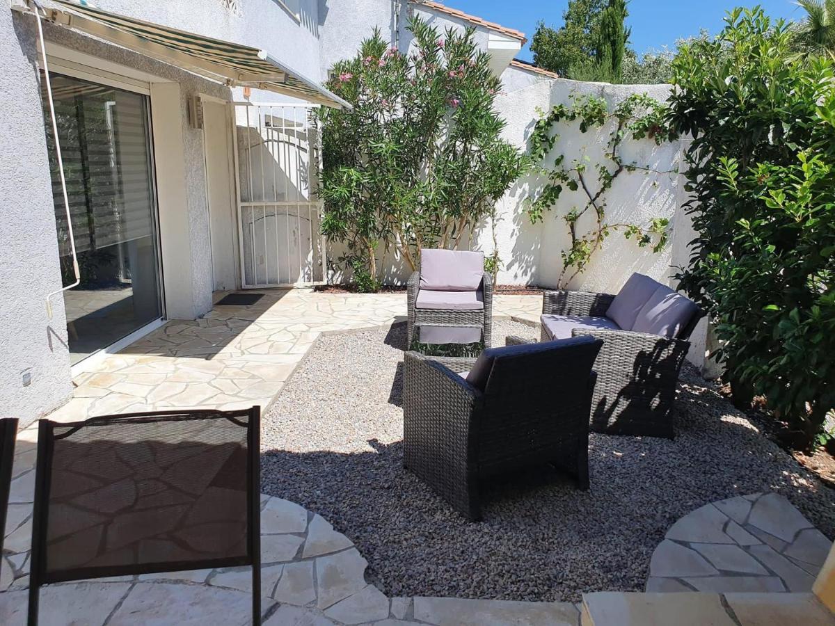 Charmant Logement Avec Piscine Saint-Feliu-d'Avall Exterior photo